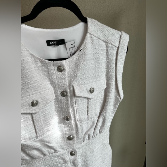 Express Textured White Button-Up Top - Picture 2 of 7